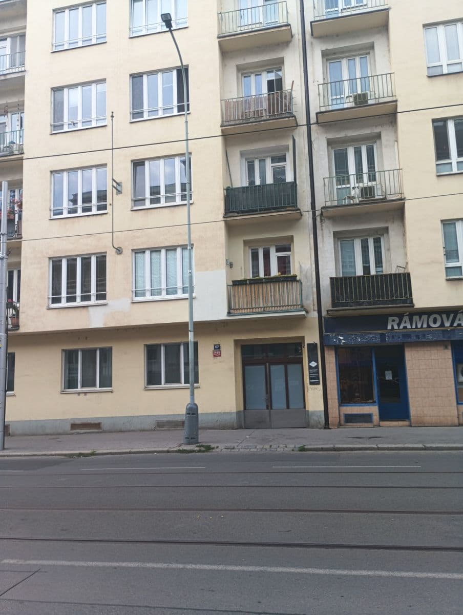 Pronájem bytu 1+kk 20 m², Dělnická, Praha, Praha Pronájem bytu 1+kk 20 m², Dělnická, Praha, Praha