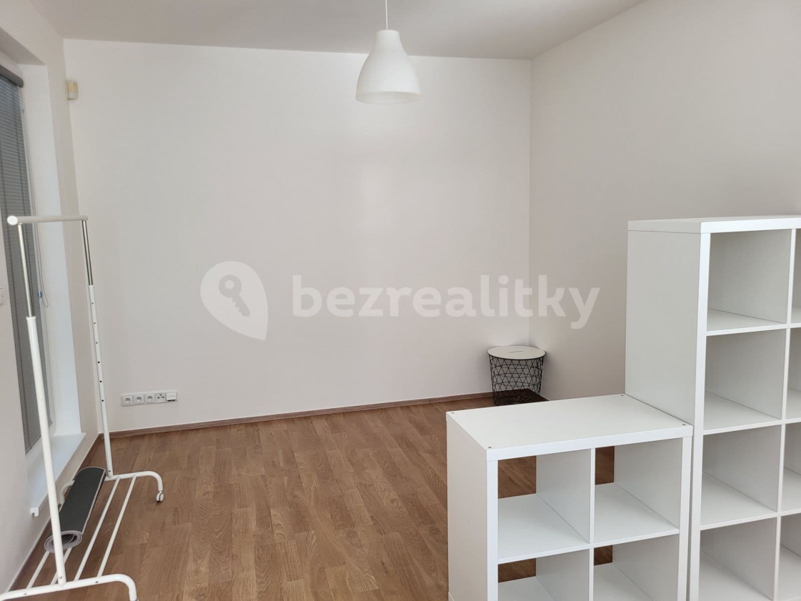 Pronájem bytu 1+kk 33 m², Sazovická, Praha, Praha Pronájem bytu 1+kk 33 m², Sazovická, Praha, Praha