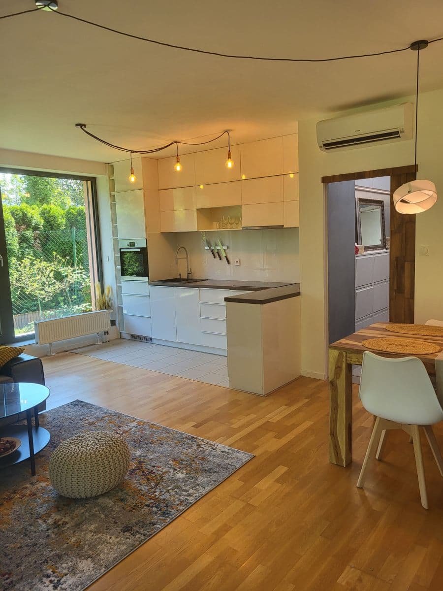 Pronájem bytu 54 m², V Sedlci b, Praha, Praha Pronájem bytu 54 m², V Sedlci b, Praha, Praha