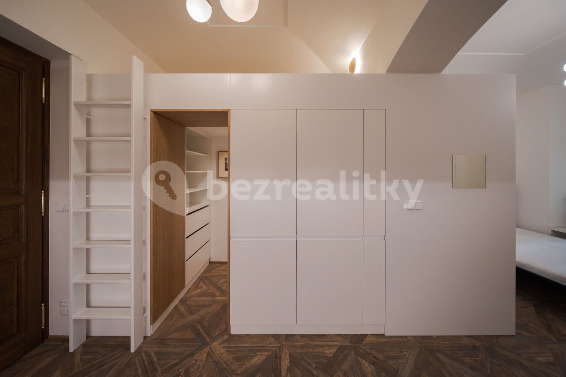 Pronájem bytu 1+kk 29 m², Vítězná, Praha, Praha Pronájem bytu 1+kk 29 m², Vítězná, Praha, Praha