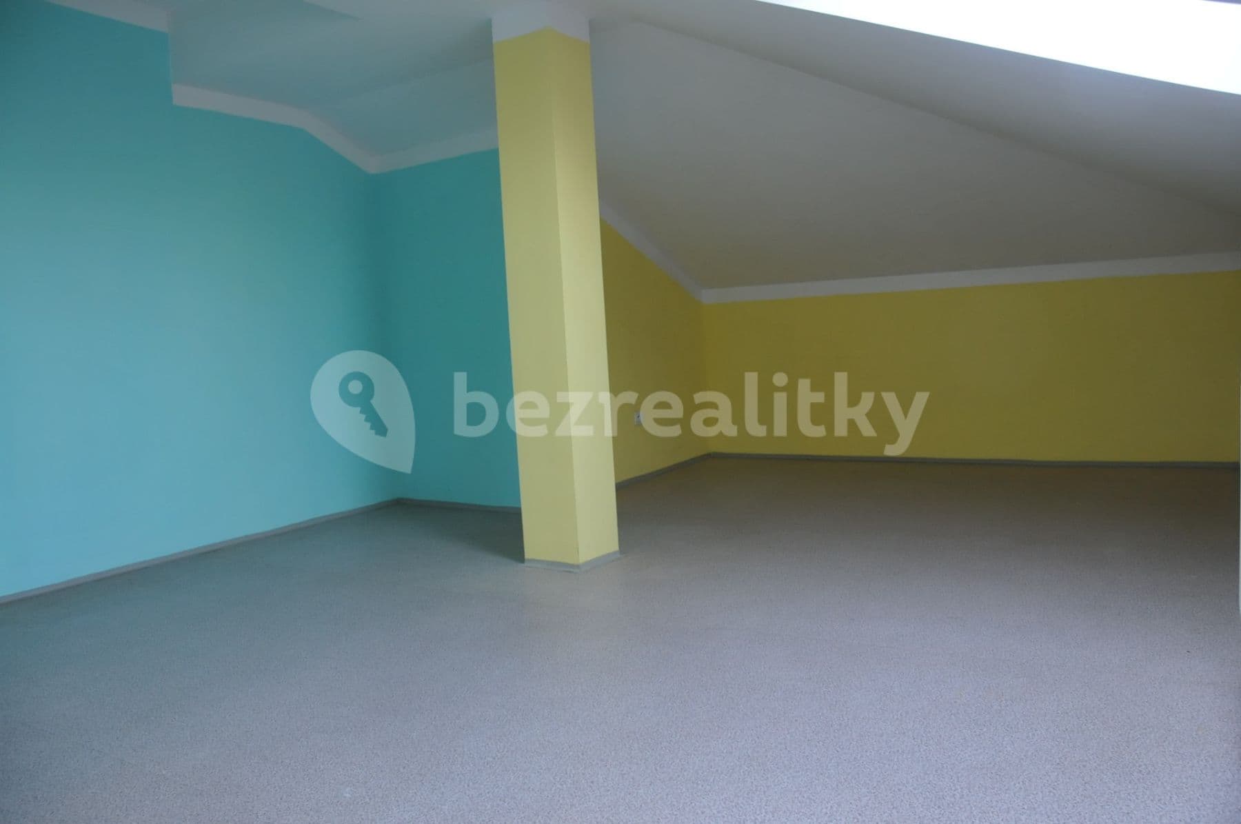 Pronájem bytu 3+kk 100 m², Družební, Nové Město nad Metují, Královéhradecký kraj Pronájem bytu 3+kk 100 m², Družební, Nové Město nad Metují, Královéhradecký kraj