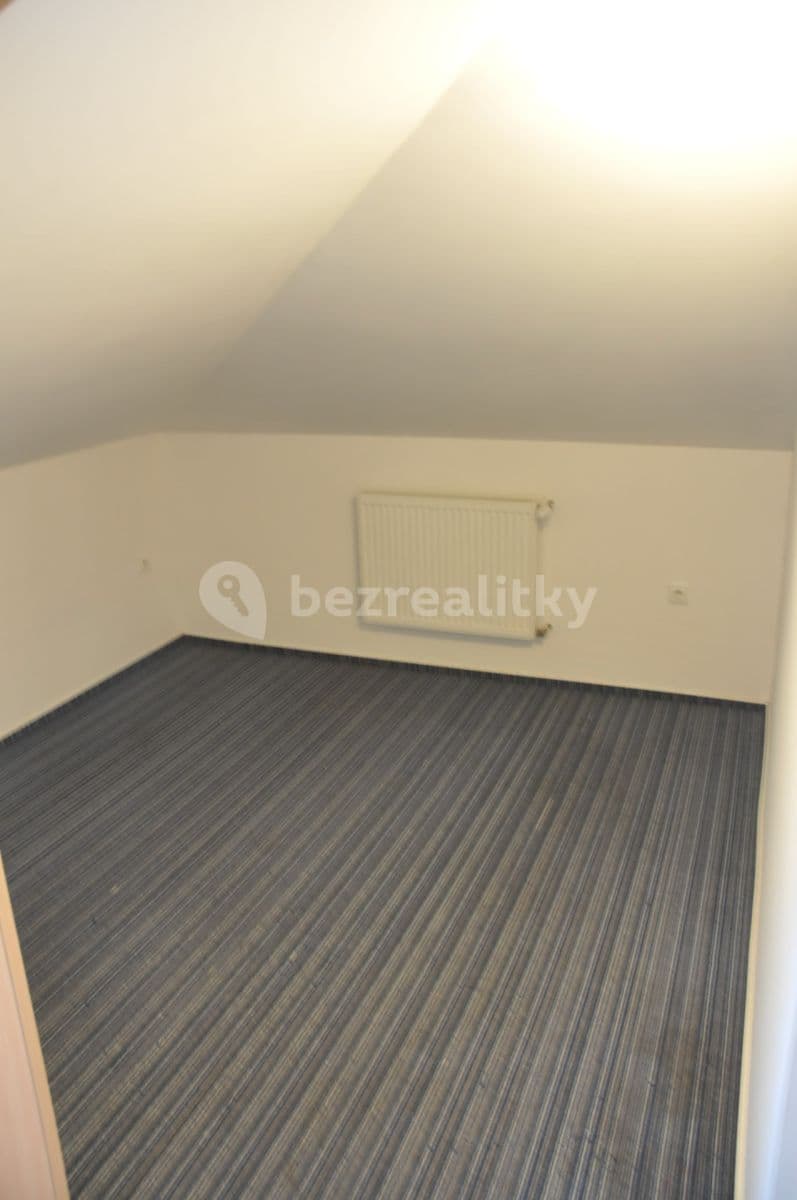 Pronájem bytu 3+kk 100 m², Družební, Nové Město nad Metují, Královéhradecký kraj Pronájem bytu 3+kk 100 m², Družební, Nové Město nad Metují, Královéhradecký kraj