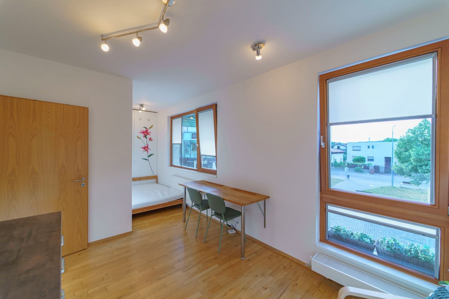 Pronájem bytu 1+kk 23 m², Mokropeská, Černošice, Středočeský kraj Pronájem bytu 1+kk 23 m², Mokropeská, Černošice, Středočeský kraj