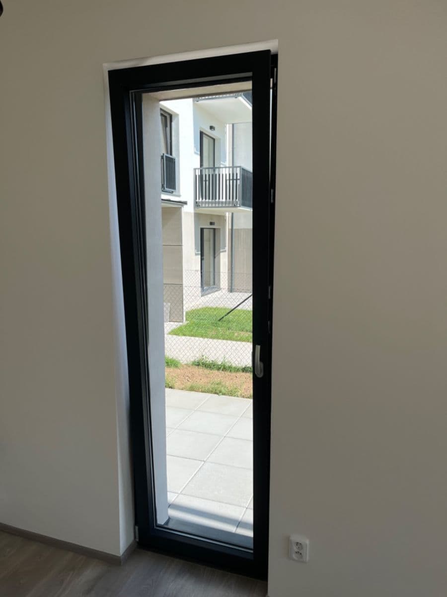 Pronájem bytu 1+kk 26 m², U benaru, Slaný, Středočeský kraj Pronájem bytu 1+kk 26 m², U benaru, Slaný, Středočeský kraj