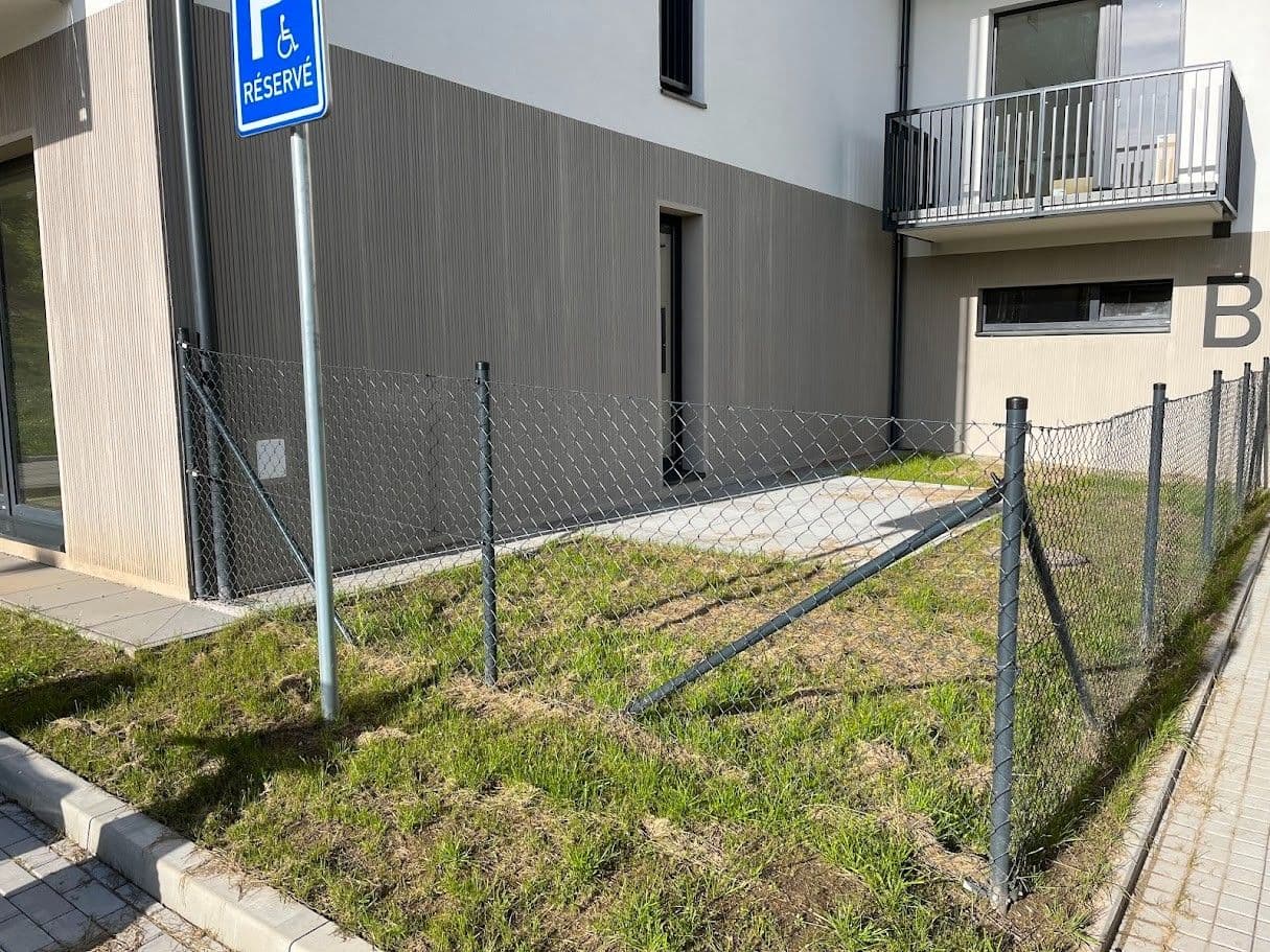Pronájem bytu 1+kk 26 m², U benaru, Slaný, Středočeský kraj Pronájem bytu 1+kk 26 m², U benaru, Slaný, Středočeský kraj