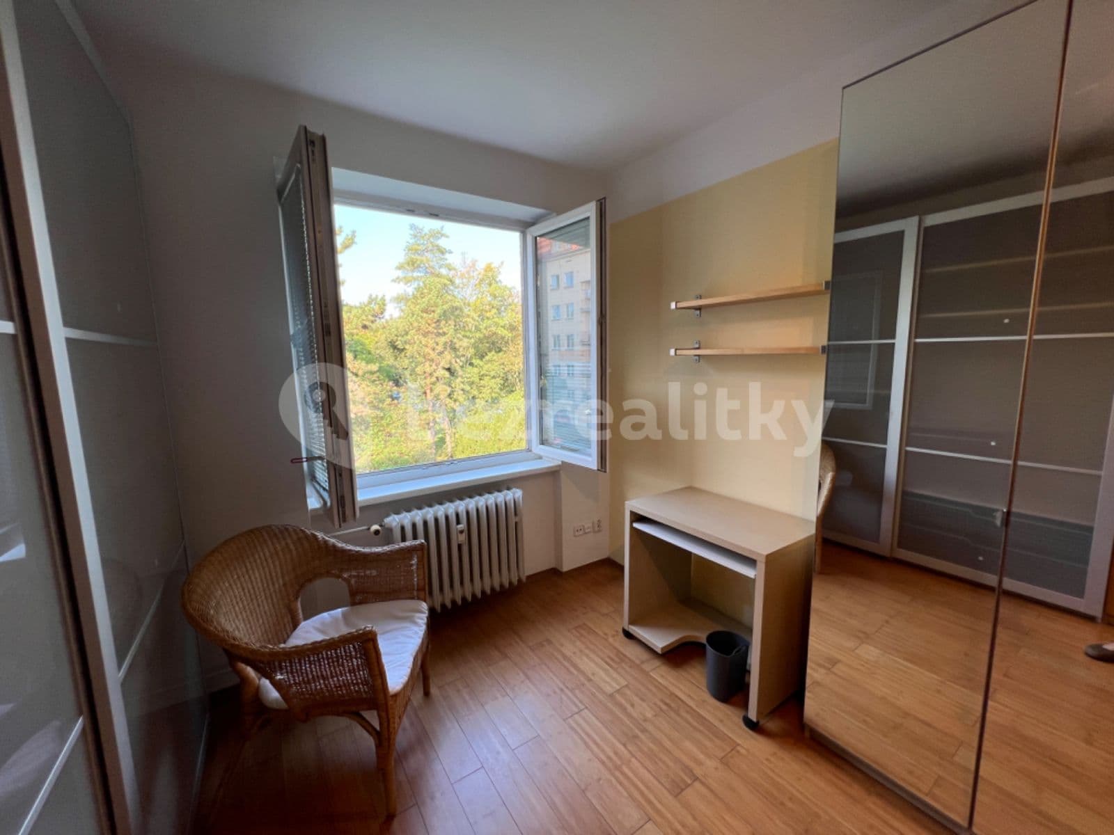 Pronájem bytu 2+kk 50 m², Bělohorská, Praha, Praha Pronájem bytu 2+kk 50 m², Bělohorská, Praha, Praha