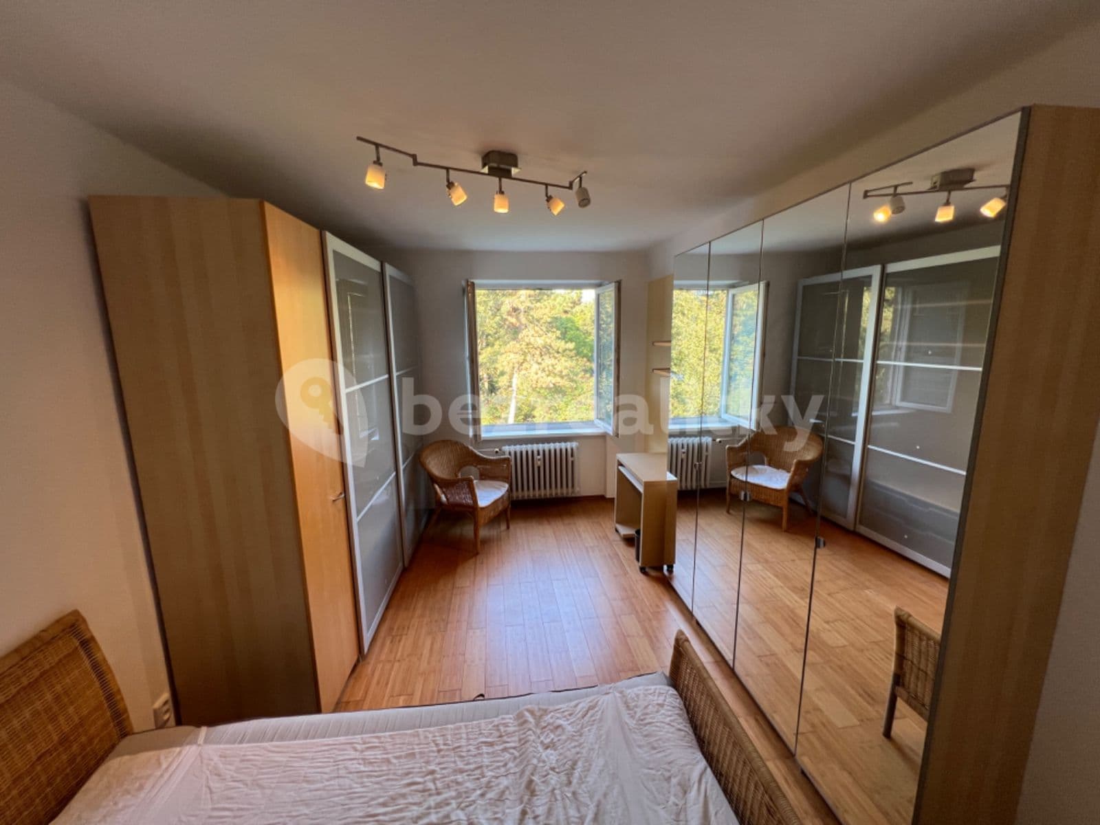 Pronájem bytu 2+kk 50 m², Bělohorská, Praha, Praha Pronájem bytu 2+kk 50 m², Bělohorská, Praha, Praha