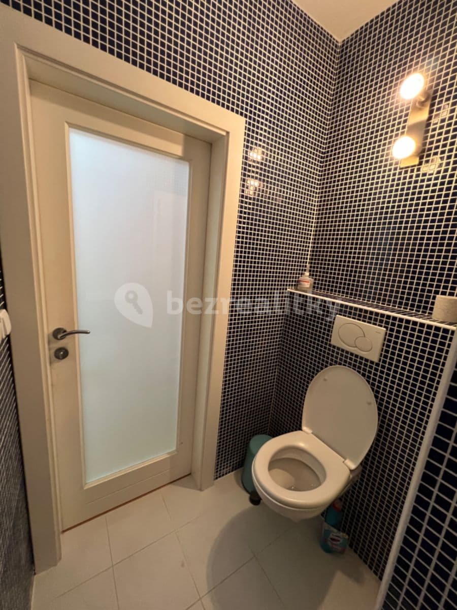Pronájem bytu 2+kk 50 m², Bělohorská, Praha, Praha Pronájem bytu 2+kk 50 m², Bělohorská, Praha, Praha