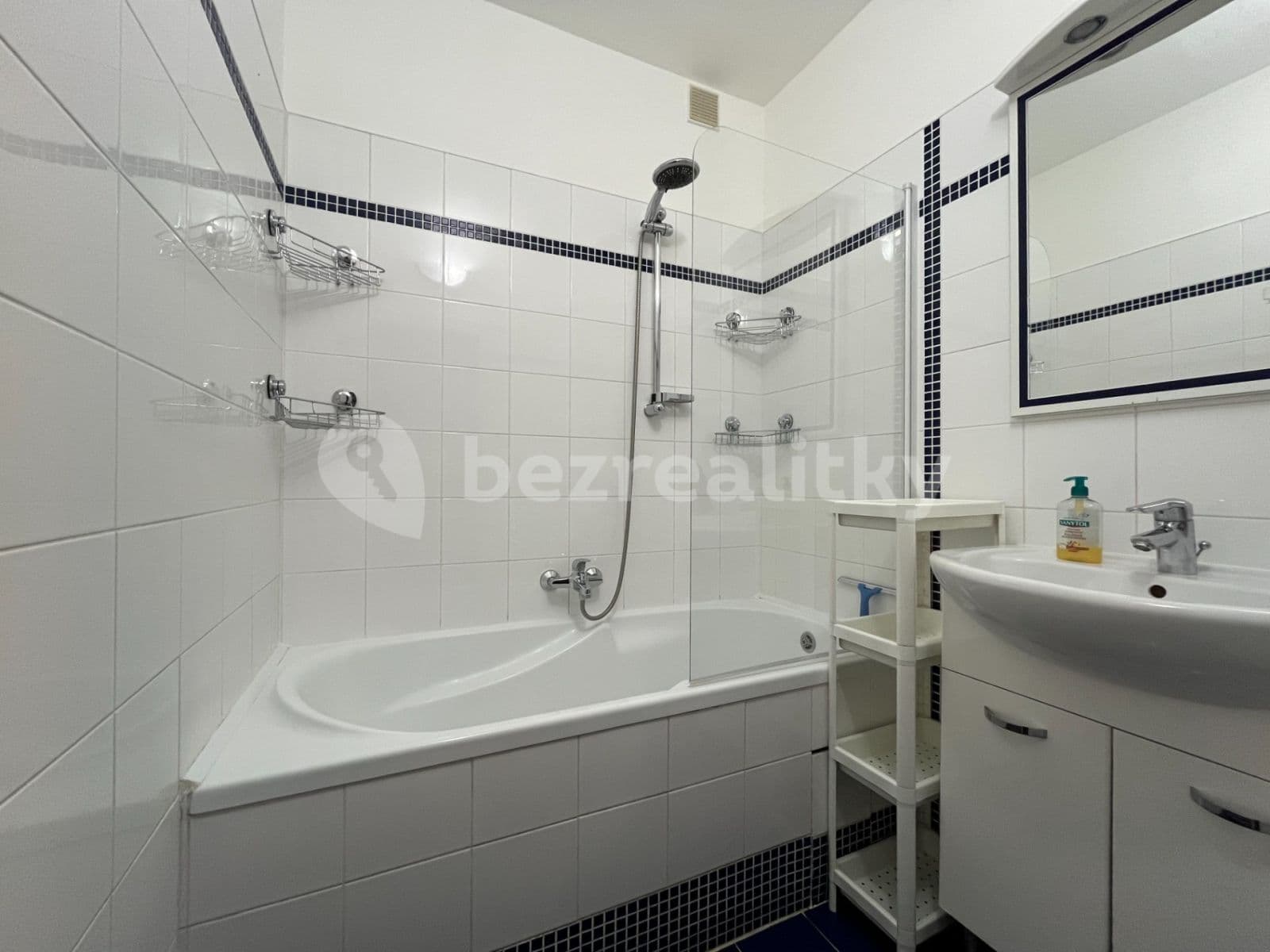Pronájem bytu 3+1 78 m², Běly Pažoutové, Brno, Jihomoravský kraj Pronájem bytu 3+1 78 m², Běly Pažoutové, Brno, Jihomoravský kraj
