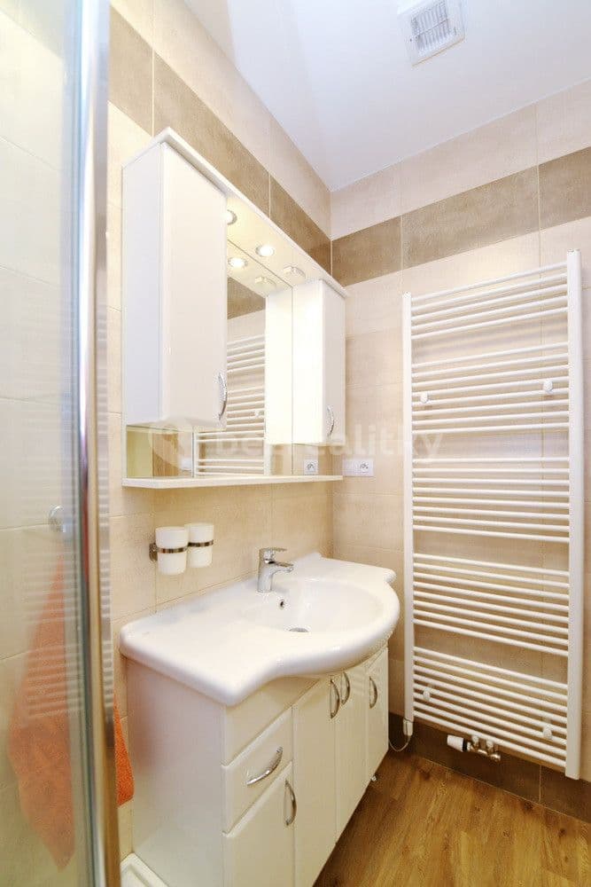 Pronájem bytu 2+kk 43 m², Nad Kolonií, Praha, Praha Pronájem bytu 2+kk 43 m², Nad Kolonií, Praha, Praha