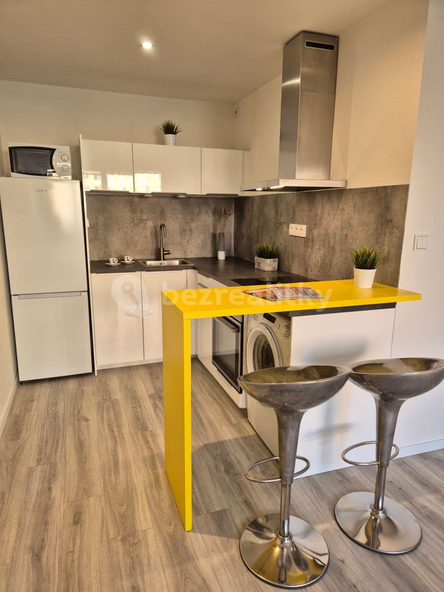 Pronájem bytu 2+kk 43 m², Boloňská, Praha, Praha Pronájem bytu 2+kk 43 m², Boloňská, Praha, Praha