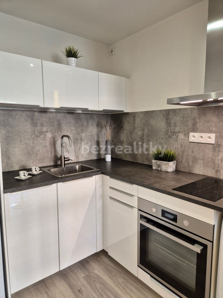 Pronájem bytu 2+kk 43 m², Boloňská, Praha, Praha Pronájem bytu 2+kk 43 m², Boloňská, Praha, Praha