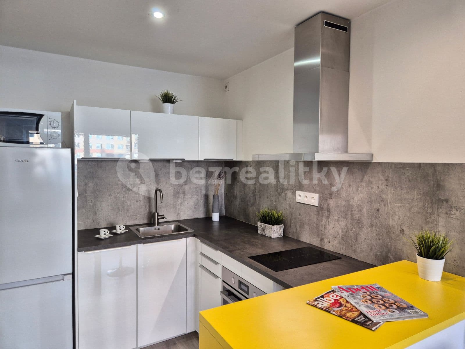 Pronájem bytu 2+kk 43 m², Boloňská, Praha, Praha Pronájem bytu 2+kk 43 m², Boloňská, Praha, Praha