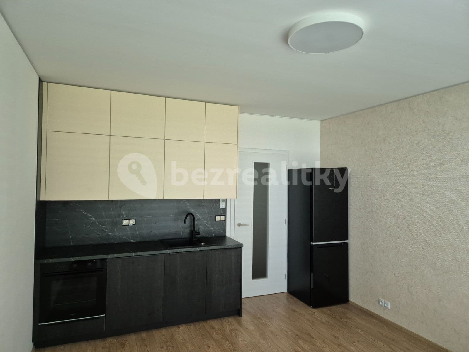 Pronájem bytu 1+kk 27 m², Fuchsova, Brno, Jihomoravský kraj Pronájem bytu 1+kk 27 m², Fuchsova, Brno, Jihomoravský kraj
