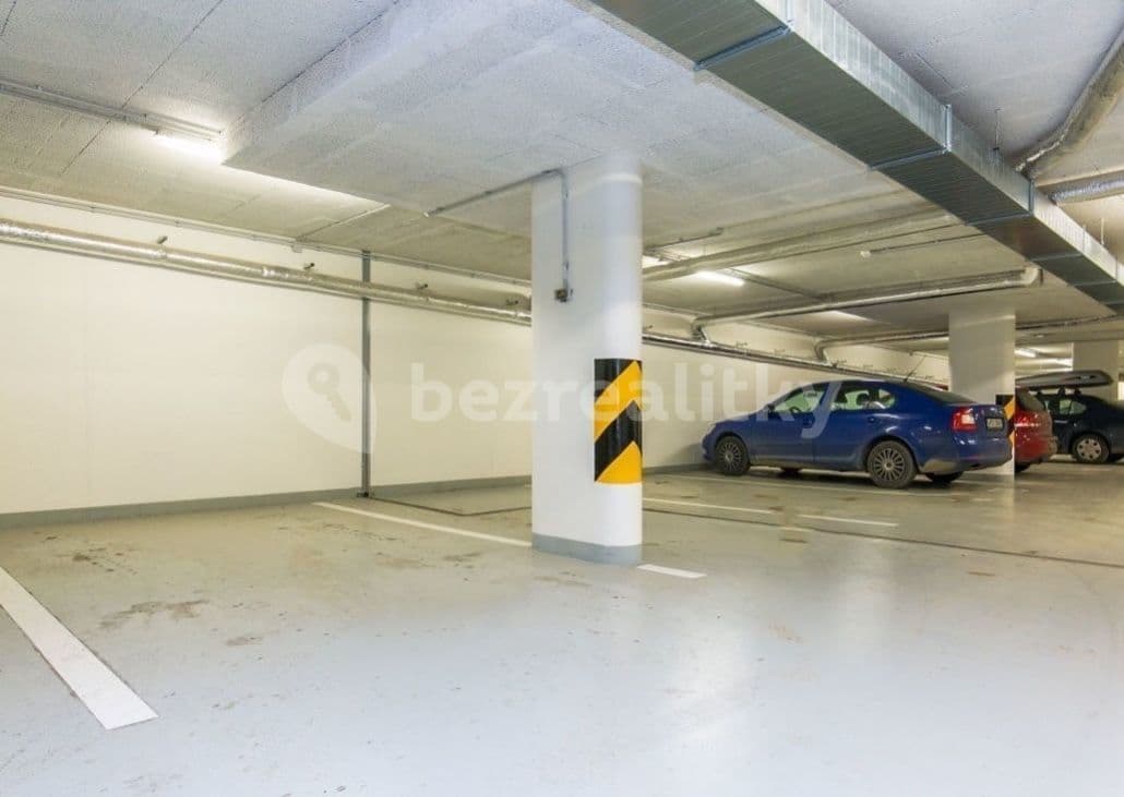 Pronájem garáže 14 m², Praha, Praha Pronájem garáže 14 m², Praha, Praha