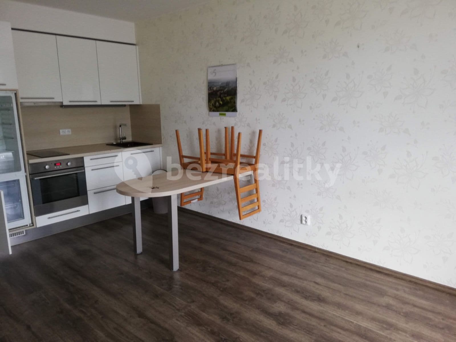 Pronájem bytu 1+kk 32 m², Ohradní, Kamenice, Středočeský kraj Pronájem bytu 1+kk 32 m², Ohradní, Kamenice, Středočeský kraj