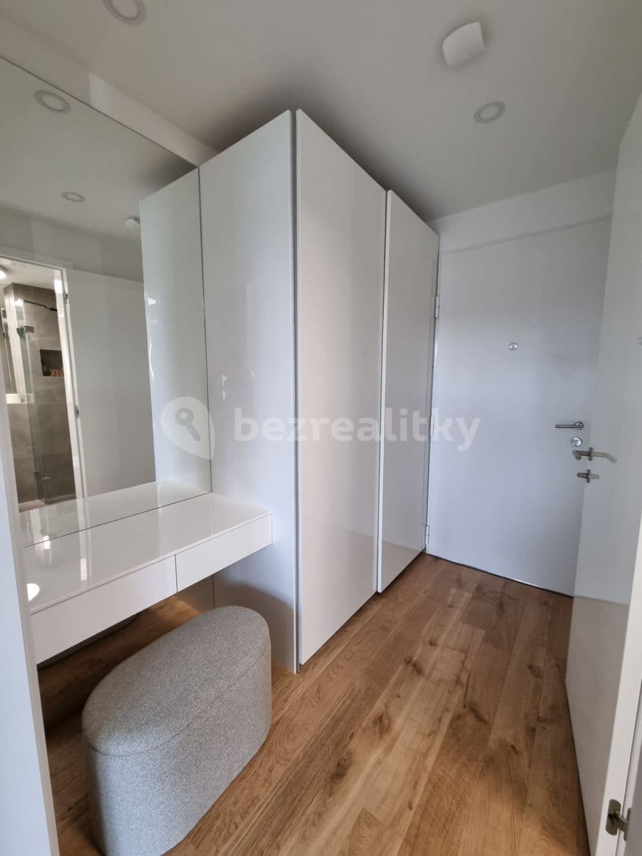 Pronájem bytu 1+kk 37 m², Vítězné náměstí, Praha, Praha Pronájem bytu 1+kk 37 m², Vítězné náměstí, Praha, Praha