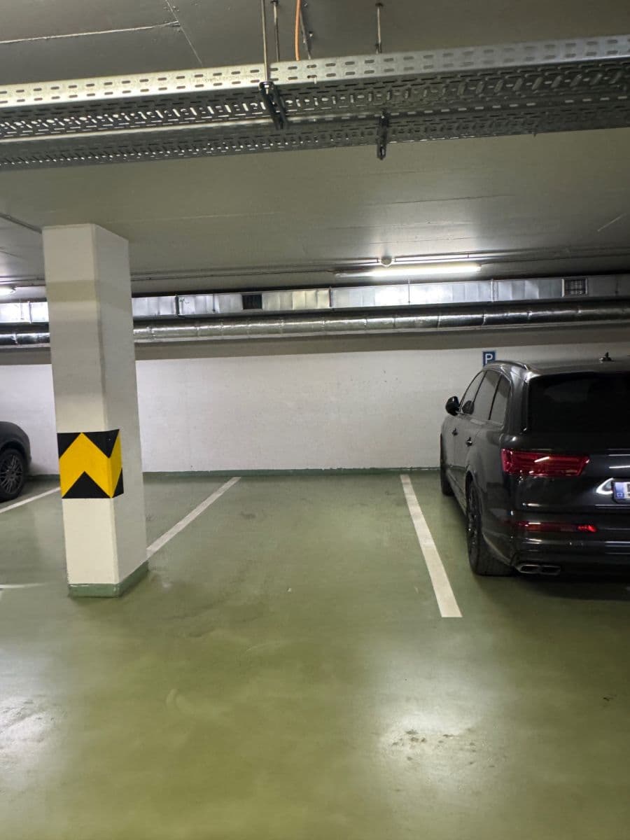 Pronájem garáže 16 m², Pitterova, Praha, Praha Pronájem garáže 16 m², Pitterova, Praha, Praha