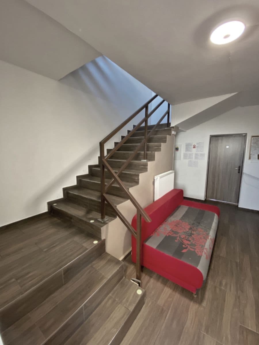 Pronájem bytu Garsoniéra 20 m², Kokešova, Pardubice, Pardubický kraj Pronájem bytu Garsoniéra 20 m², Kokešova, Pardubice, Pardubický kraj