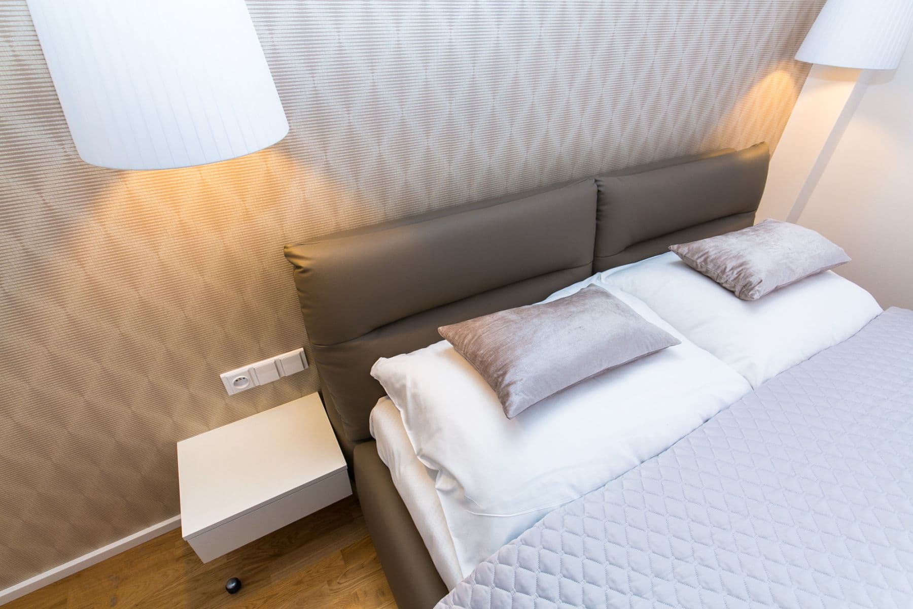 Pronájem bytu 62 m², Dlouhá, Praha, Praha Pronájem bytu 62 m², Dlouhá, Praha, Praha