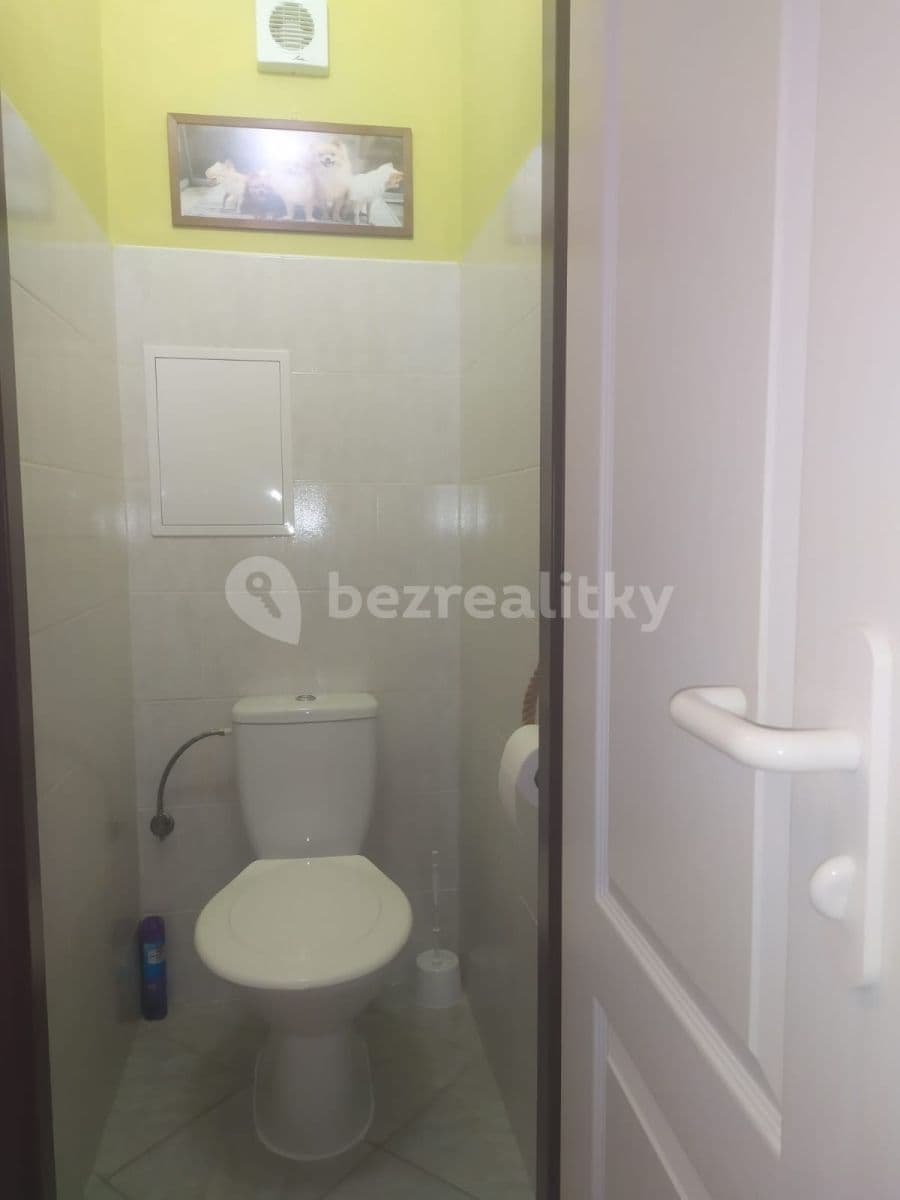 Pronájem bytu 2+1 60 m², Milovice, Středočeský kraj Pronájem bytu 2+1 60 m², Milovice, Středočeský kraj