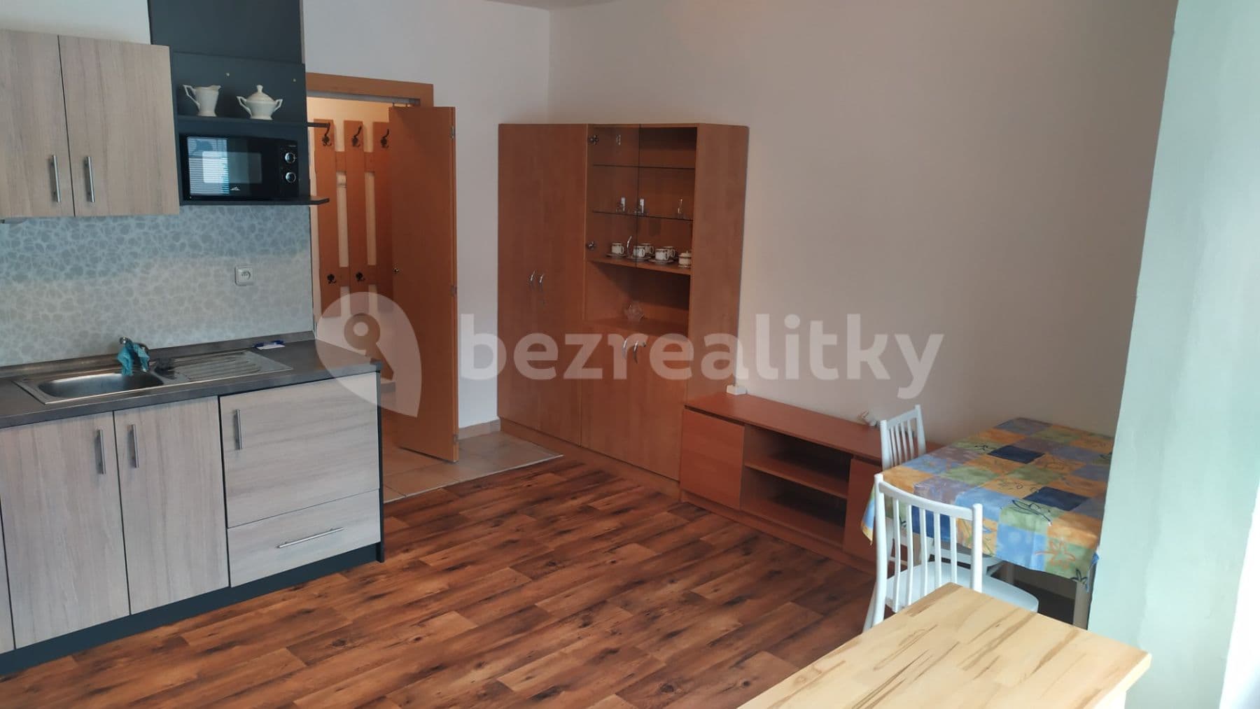 Pronájem bytu 1+kk 32 m², Netušilova, Prostějov, Olomoucký kraj Pronájem bytu 1+kk 32 m², Netušilova, Prostějov, Olomoucký kraj