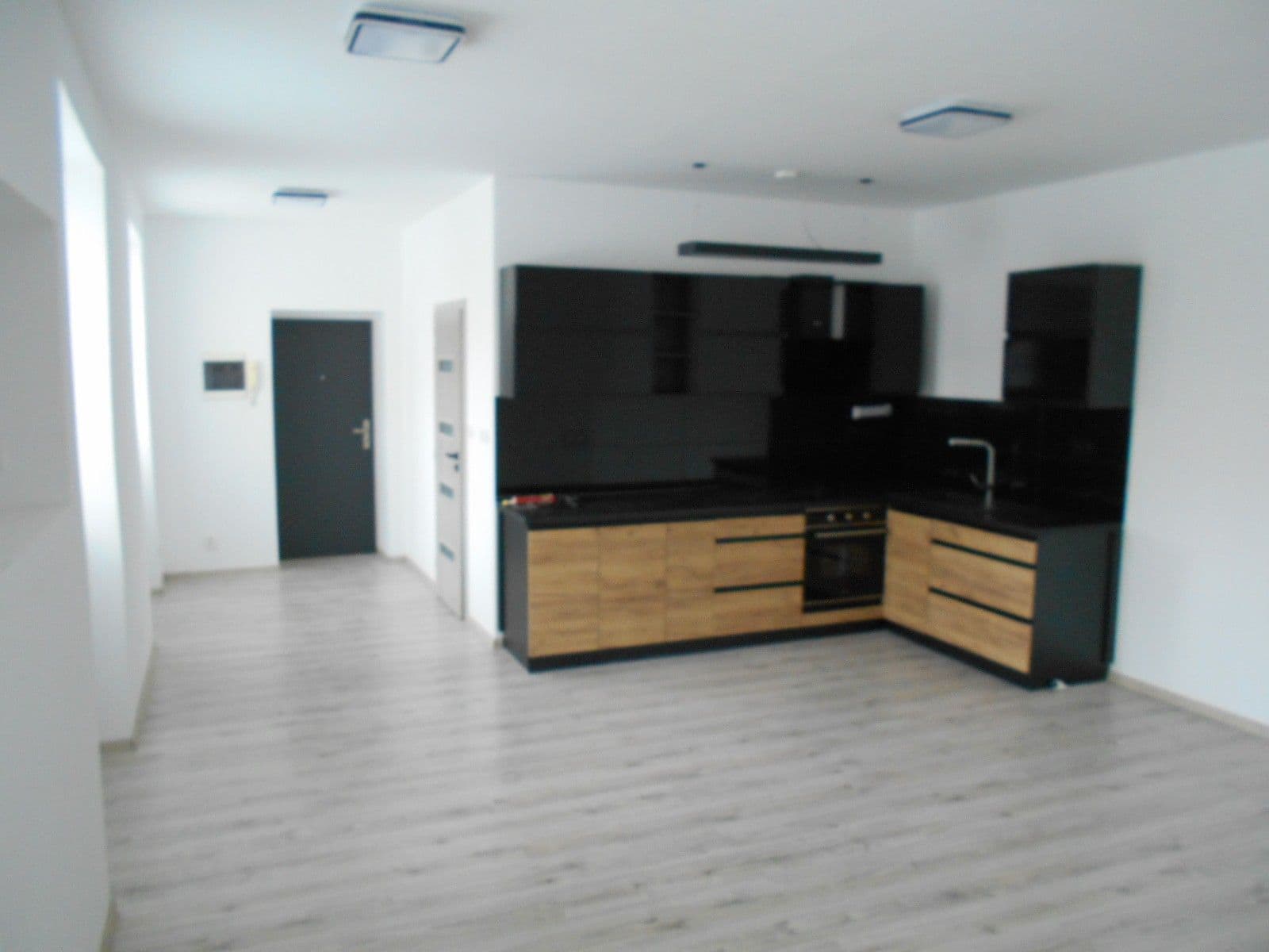 Pronájem bytu 2+kk 65 m², Louny, Ústecký kraj Pronájem bytu 2+kk 65 m², Louny, Ústecký kraj