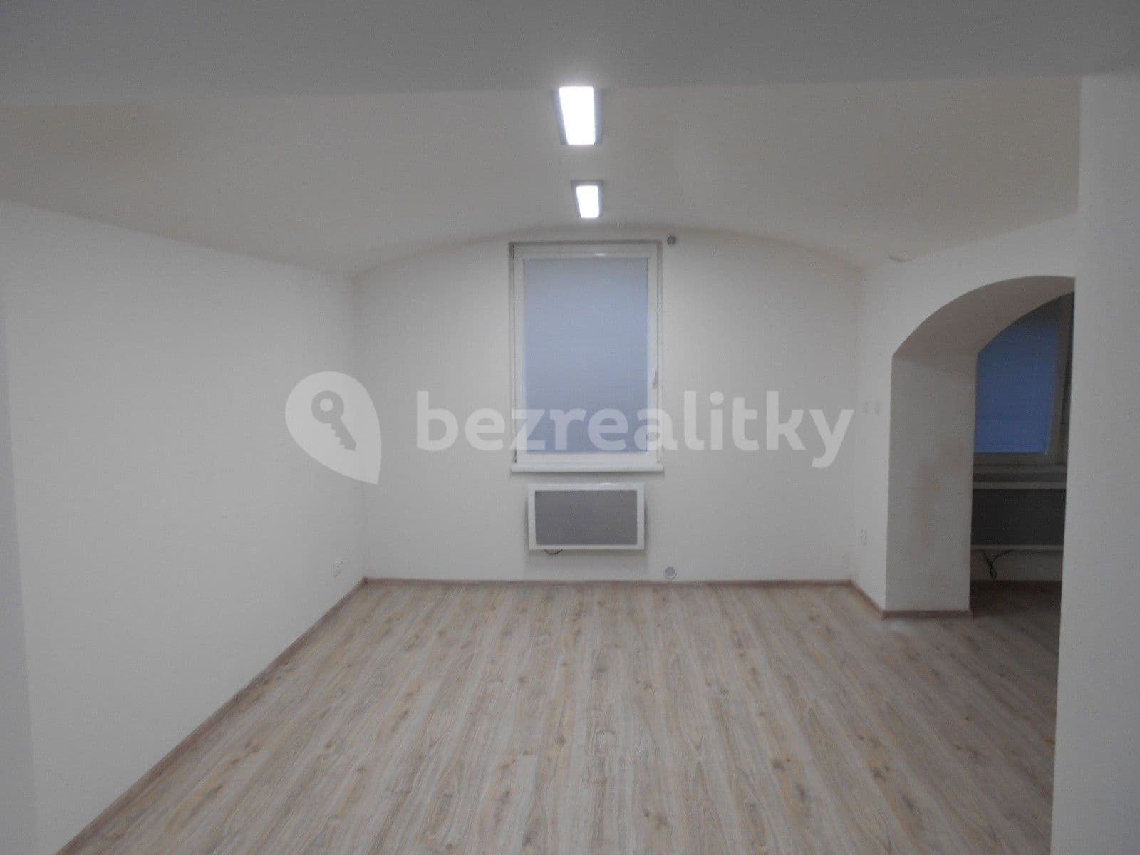 Pronájem bytu 2+kk 57 m², Louny, Ústecký kraj Pronájem bytu 2+kk 57 m², Louny, Ústecký kraj