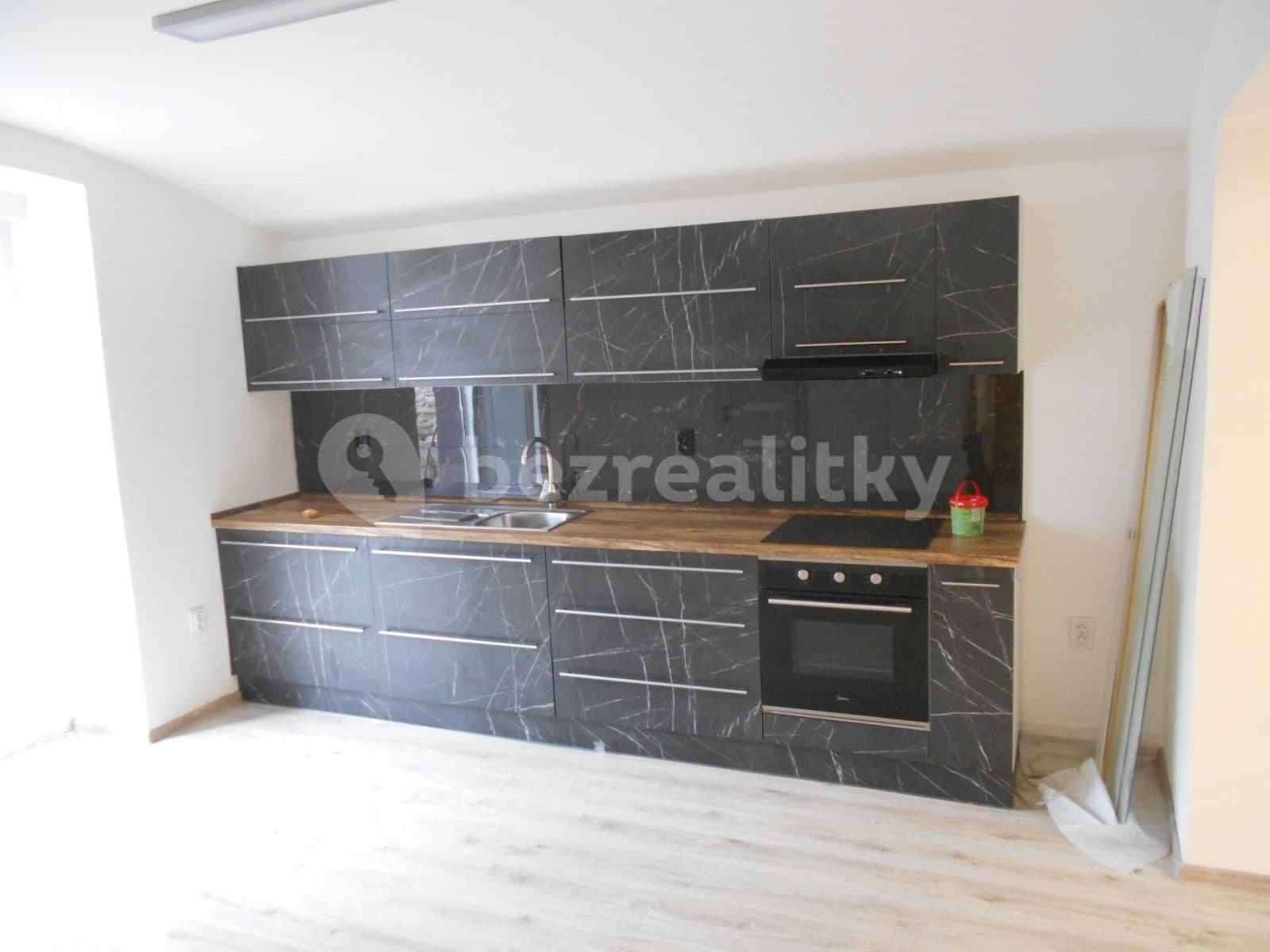 Pronájem bytu 2+kk 57 m², Louny, Ústecký kraj Pronájem bytu 2+kk 57 m², Louny, Ústecký kraj