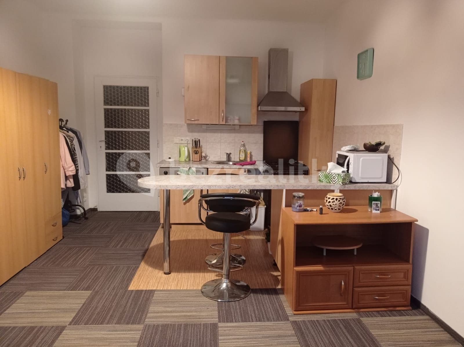 Pronájem bytu 1+kk 30 m², Kolbenova, Praha, Praha Pronájem bytu 1+kk 30 m², Kolbenova, Praha, Praha