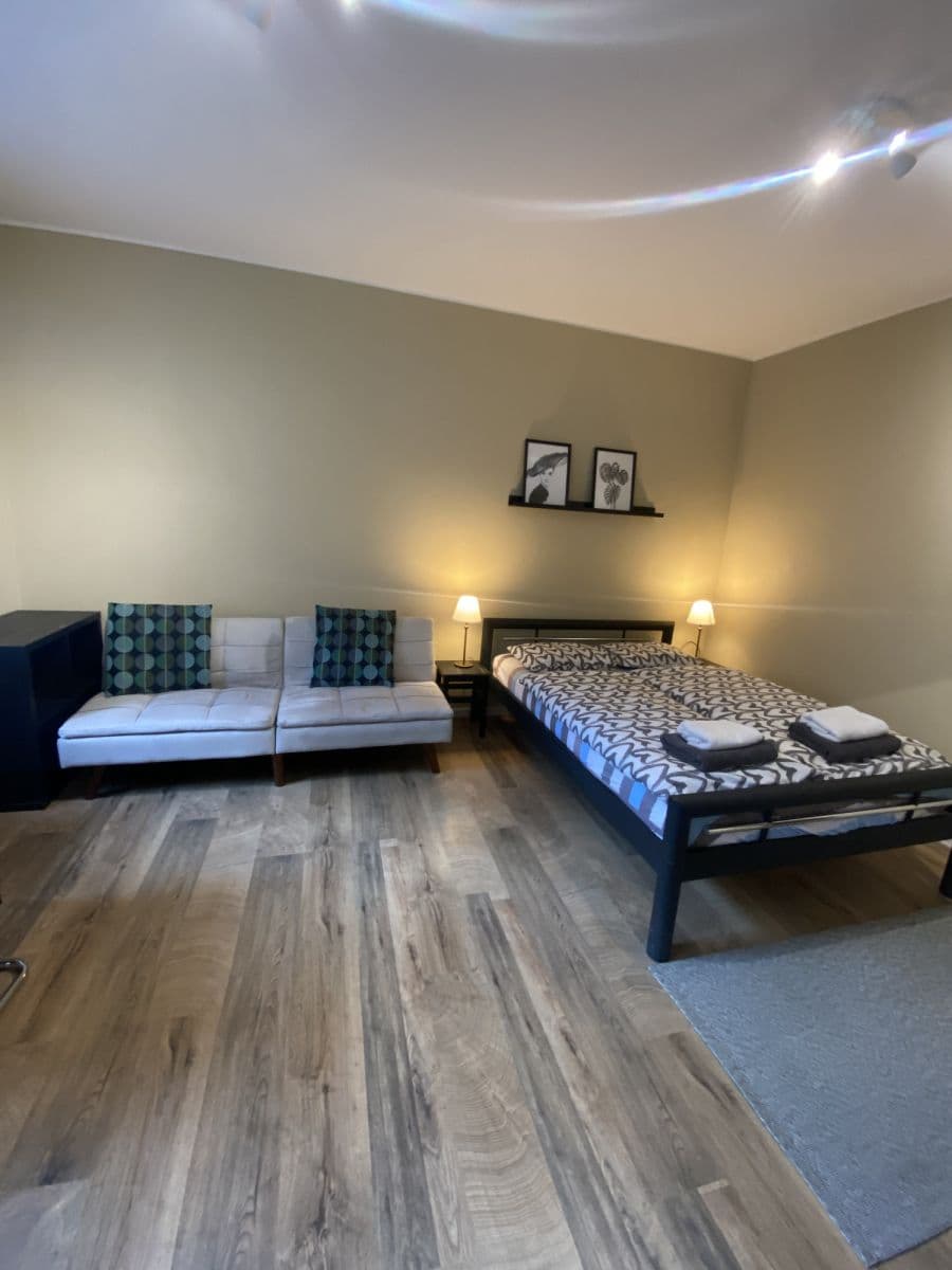 Pronájem bytu 35 m², Bělohorská, Praha, Praha Pronájem bytu 35 m², Bělohorská, Praha, Praha