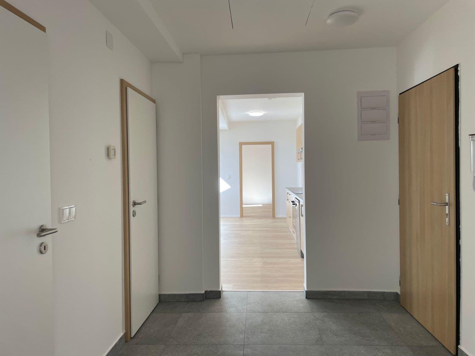 Pronájem bytu 4+1 120 m², Nádražní, Chomutov, Ústecký kraj Pronájem bytu 4+1 120 m², Nádražní, Chomutov, Ústecký kraj
