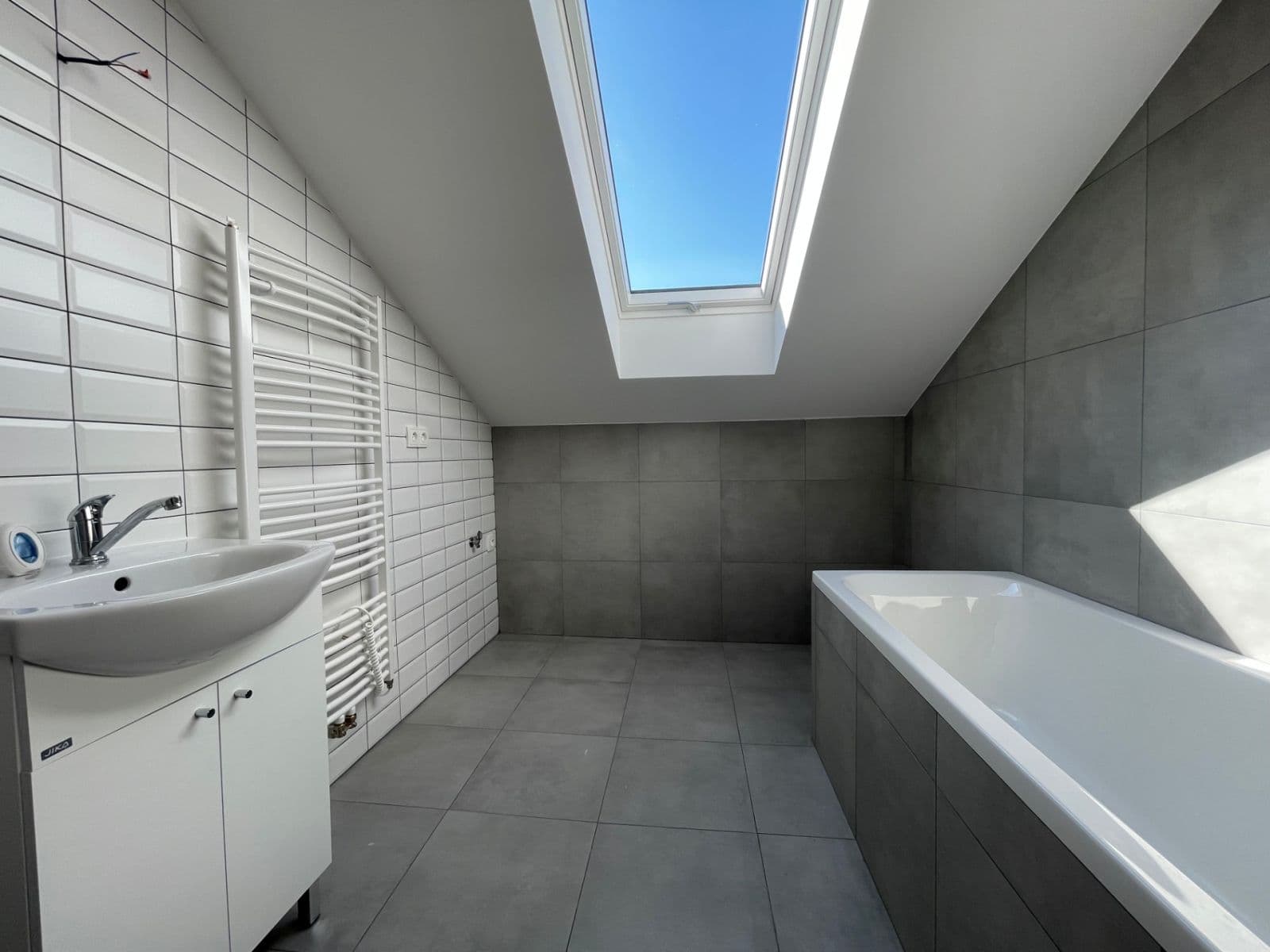 Pronájem bytu 4+1 120 m², Nádražní, Chomutov, Ústecký kraj Pronájem bytu 4+1 120 m², Nádražní, Chomutov, Ústecký kraj