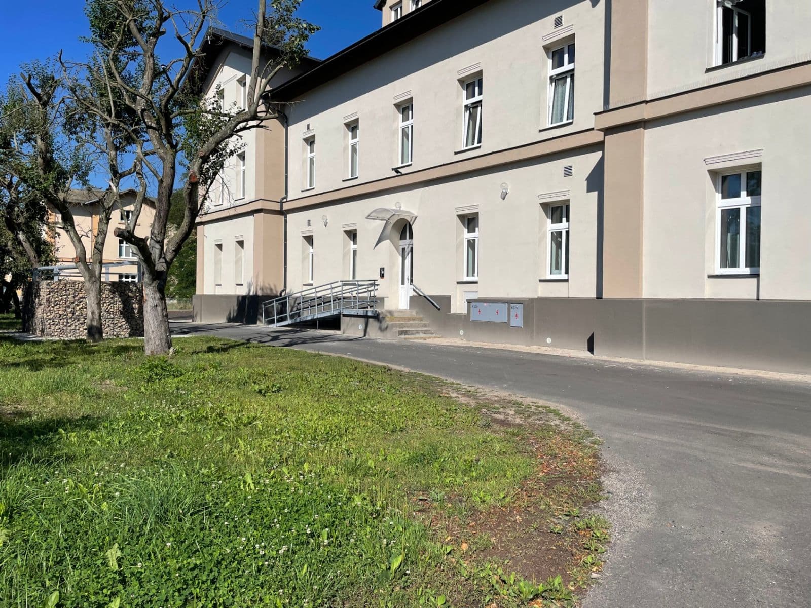 Pronájem bytu 4+1 120 m², Nádražní, Chomutov, Ústecký kraj Pronájem bytu 4+1 120 m², Nádražní, Chomutov, Ústecký kraj