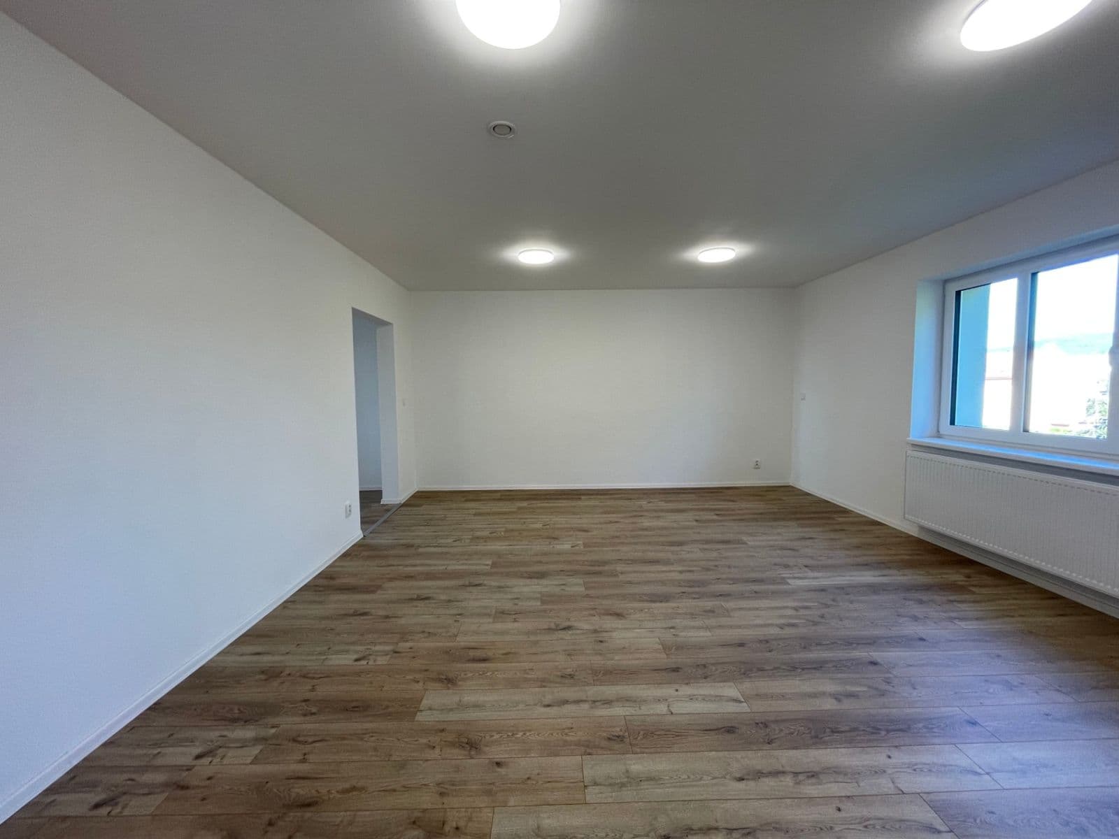 Pronájem bytu 4+1 120 m², Nádražní, Chomutov, Ústecký kraj Pronájem bytu 4+1 120 m², Nádražní, Chomutov, Ústecký kraj