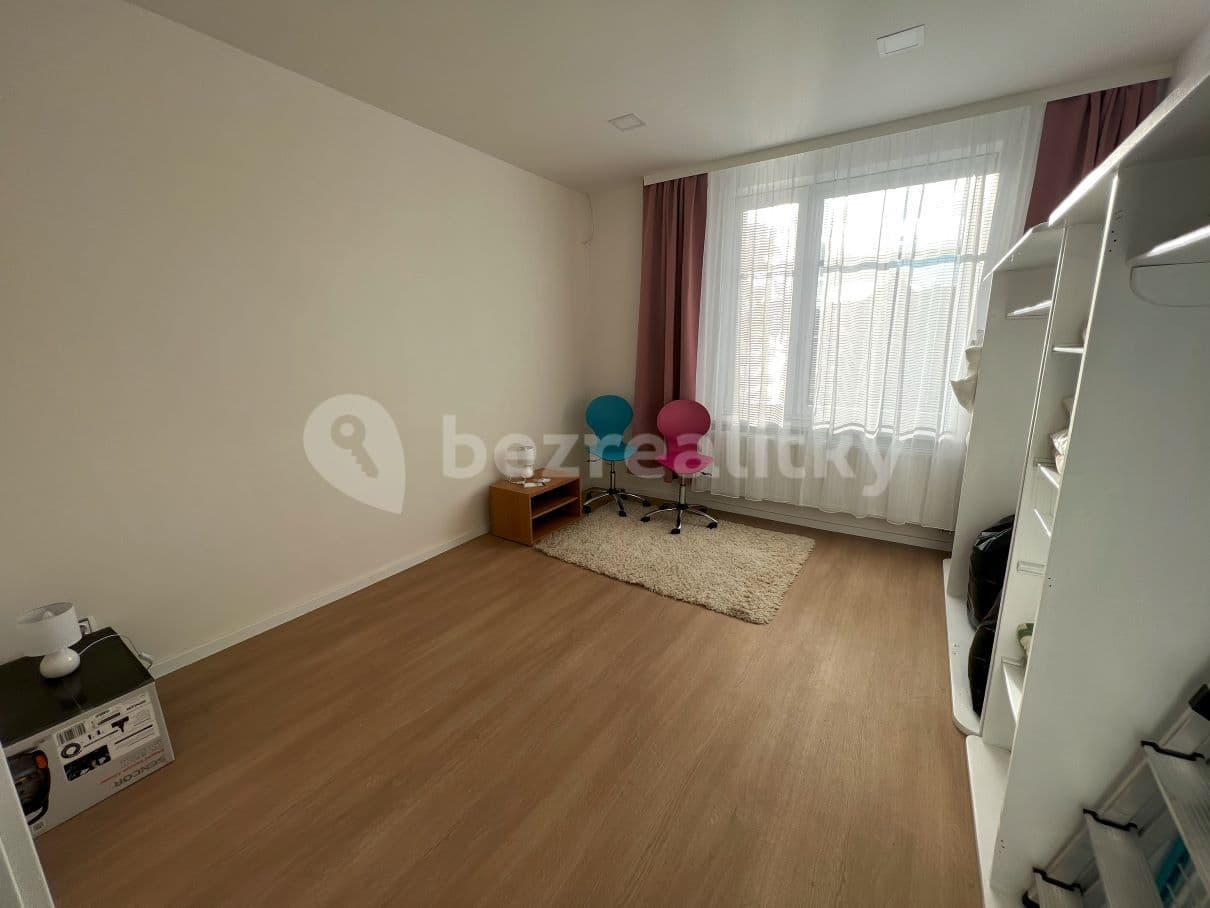 Pronájem bytu 2+kk 60 m², Cyrila Boudy, Kladno, Středočeský kraj Pronájem bytu 2+kk 60 m², Cyrila Boudy, Kladno, Středočeský kraj