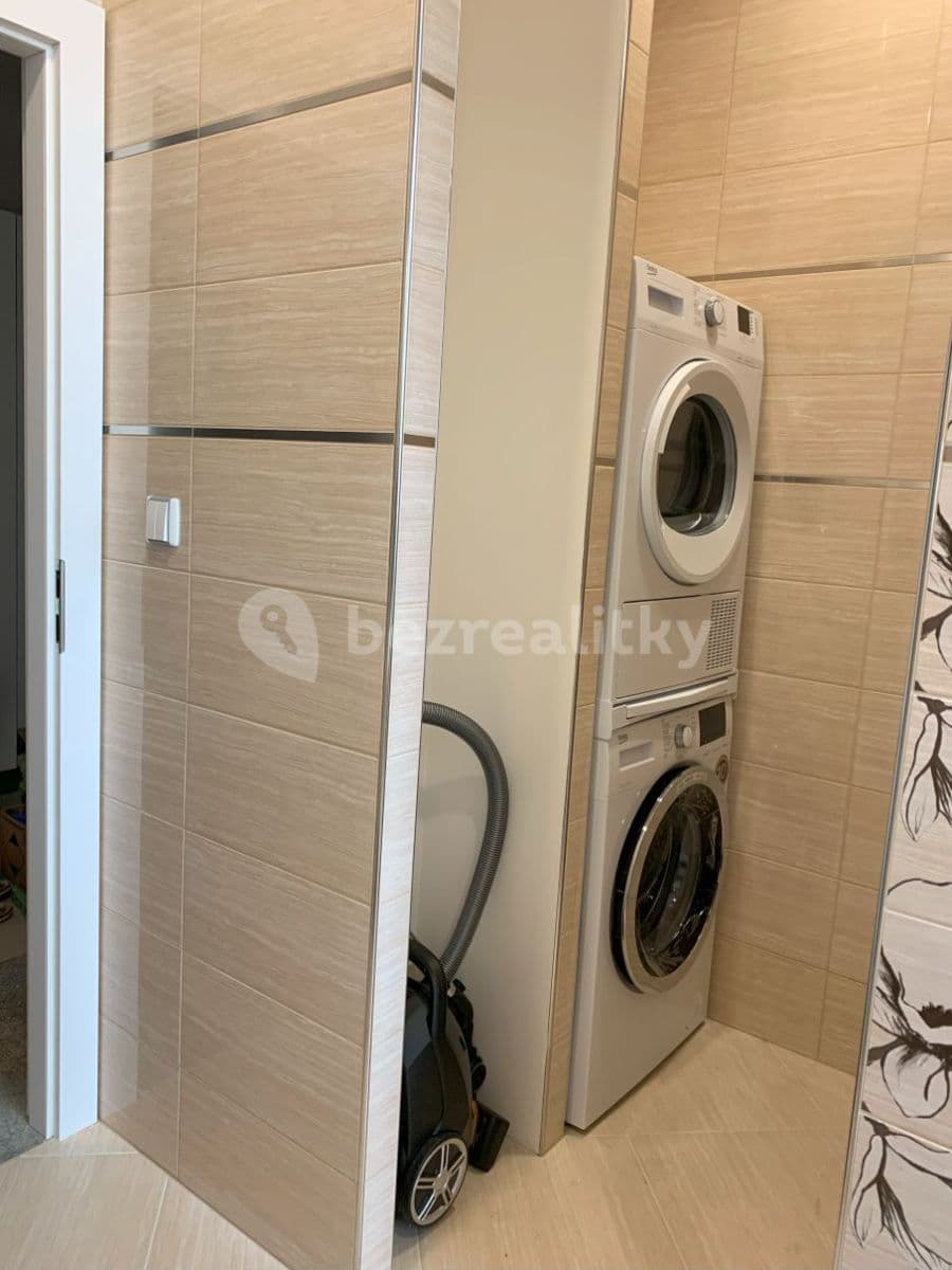 Pronájem bytu 2+kk 60 m², Cyrila Boudy, Kladno, Středočeský kraj Pronájem bytu 2+kk 60 m², Cyrila Boudy, Kladno, Středočeský kraj