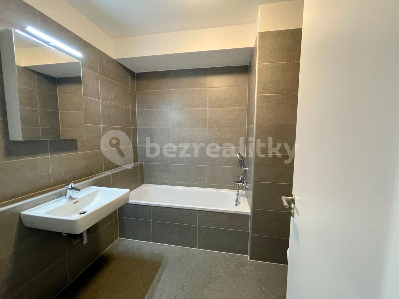 Pronájem bytu 2+kk 51 m², Gollové, Praha, Praha Pronájem bytu 2+kk 51 m², Gollové, Praha, Praha