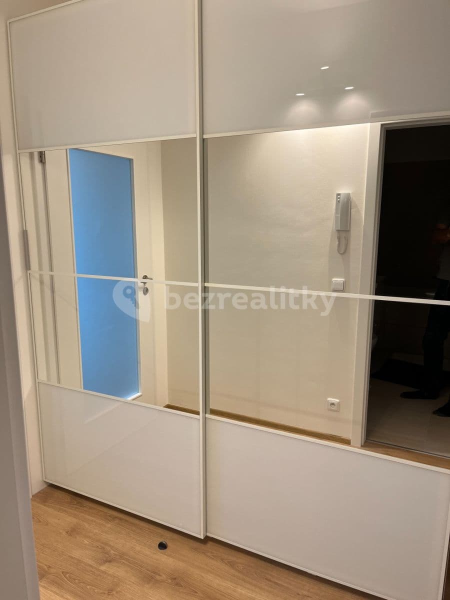 Pronájem bytu 1+kk 31 m², Heřmanická, Praha, Praha Pronájem bytu 1+kk 31 m², Heřmanická, Praha, Praha
