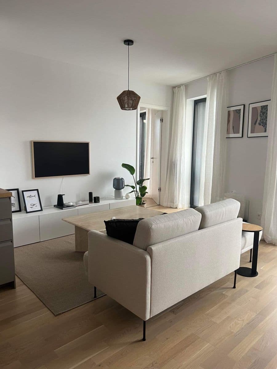 Pronájem bytu 2+1 57 m², Račianska, Nové Mesto, Bratislavský kraj Pronájem bytu 2+1 57 m², Račianska, Nové Mesto, Bratislavský kraj