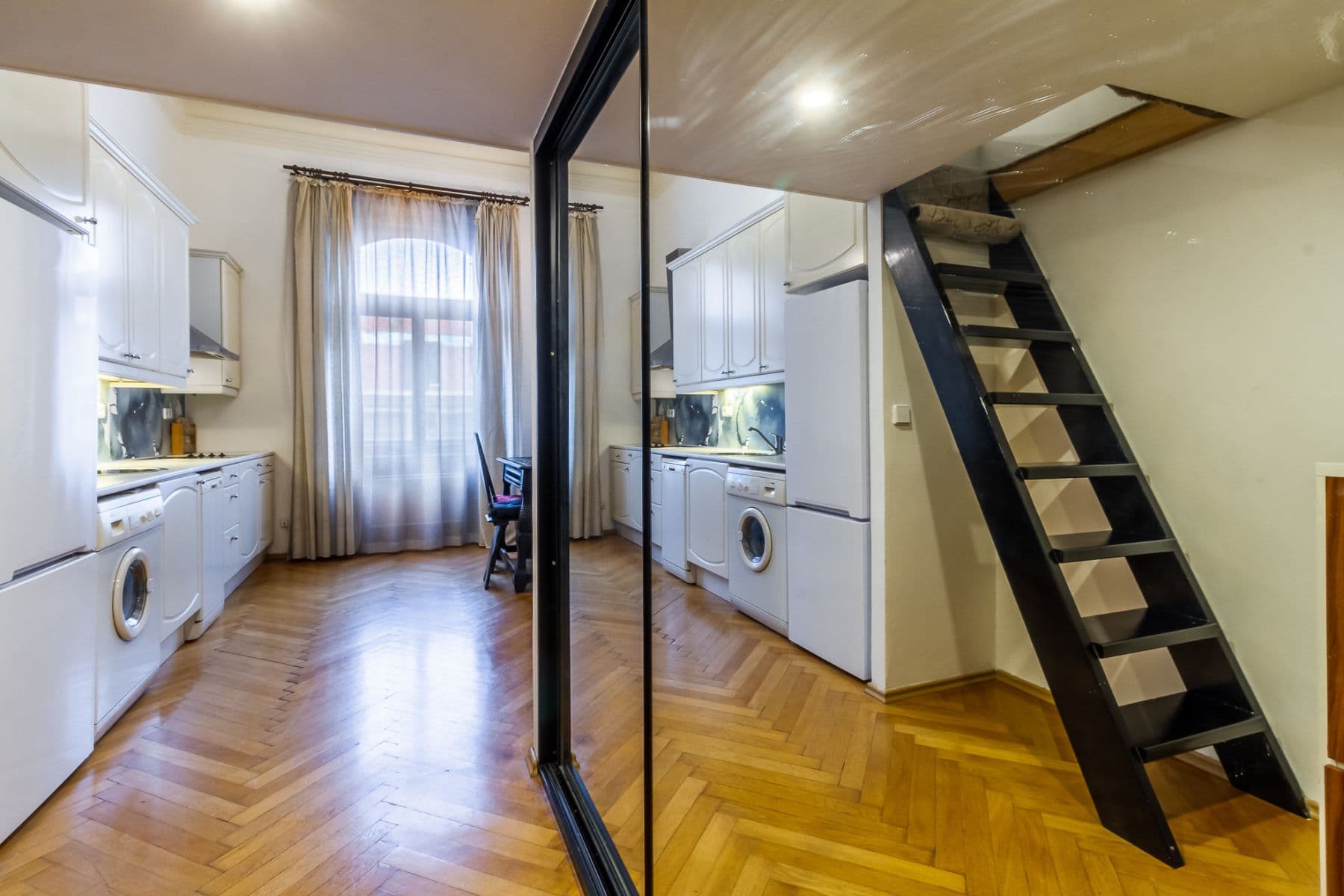 Pronájem bytu 45 m², Za Poříčskou bránou, Praha, Praha Pronájem bytu 45 m², Za Poříčskou bránou, Praha, Praha