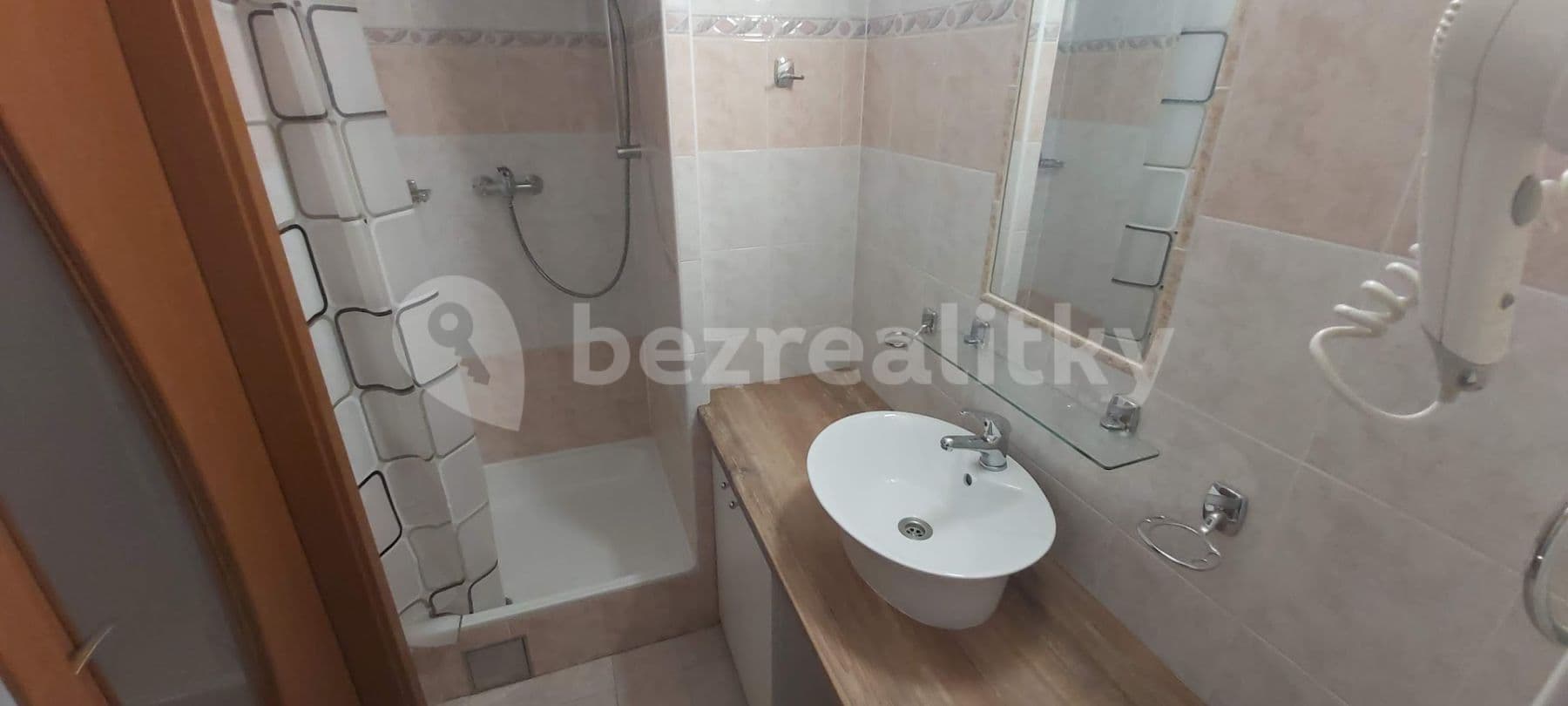 Pronájem bytu 1+1 35 m², Americká, Praha, Praha Pronájem bytu 1+1 35 m², Americká, Praha, Praha