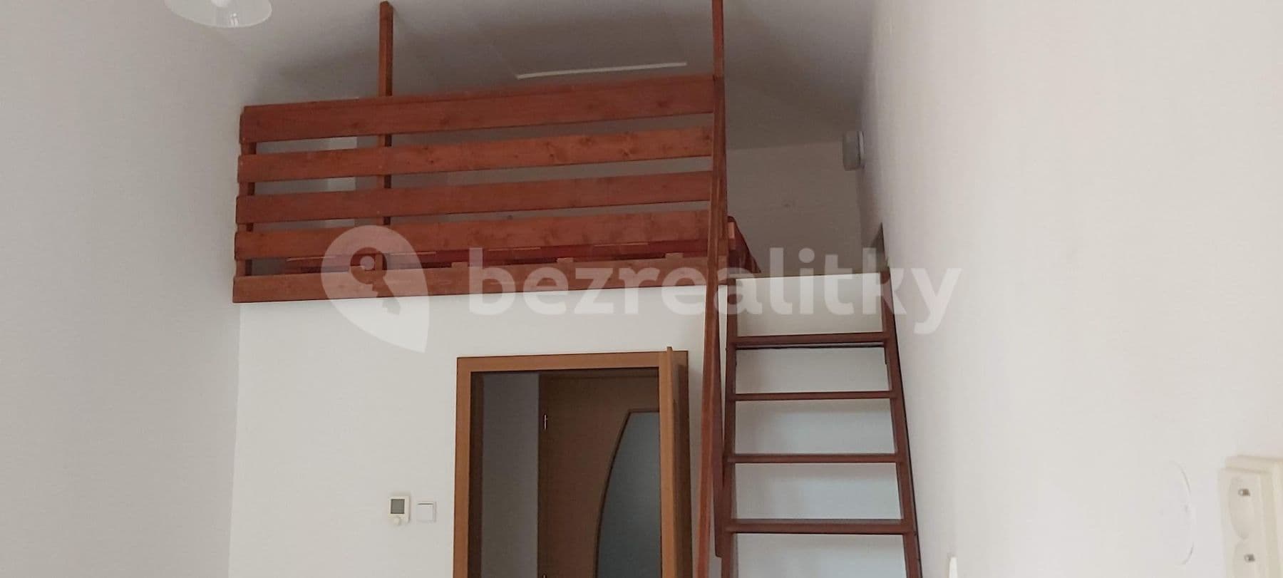 Pronájem bytu 1+1 35 m², Americká, Praha, Praha Pronájem bytu 1+1 35 m², Americká, Praha, Praha