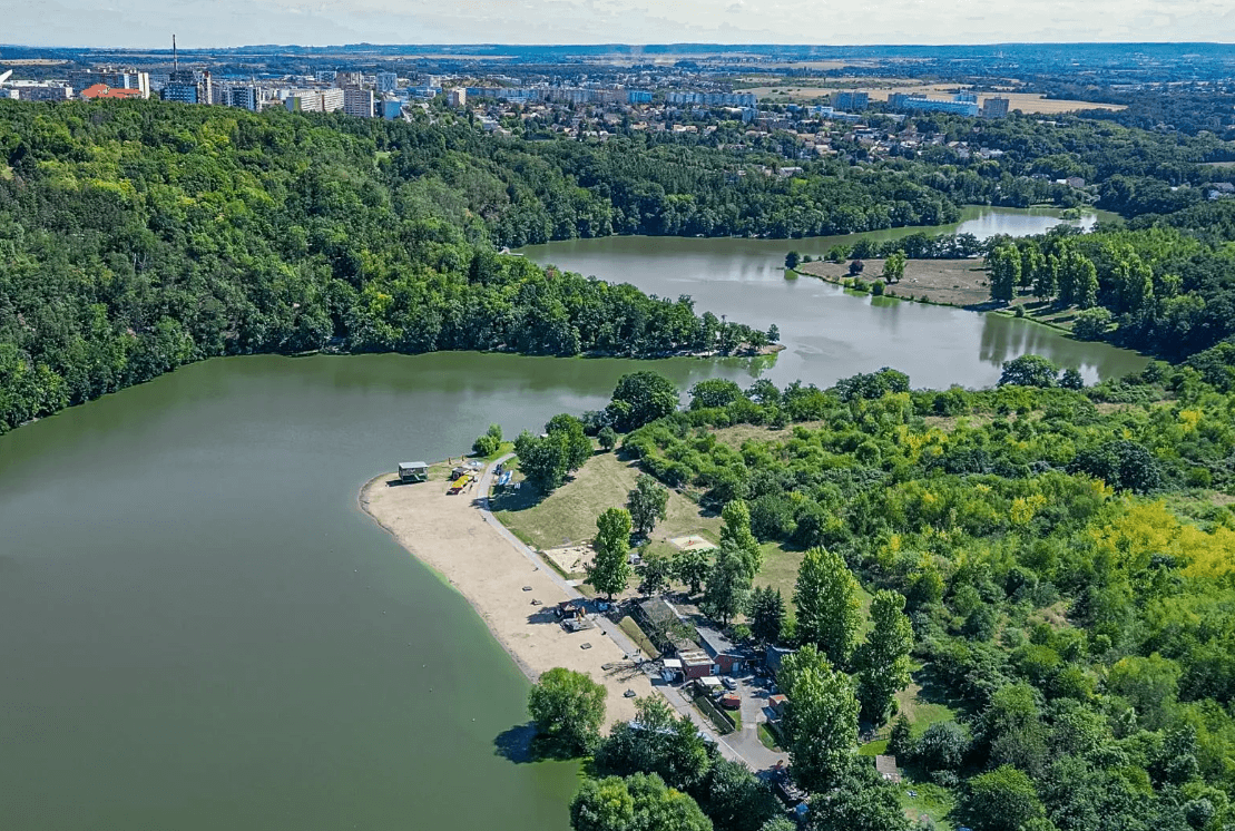 Prodej bytu 1+kk 42 m², Nad Přehradou, Praha, Praha Prodej bytu 1+kk 42 m², Nad Přehradou, Praha, Praha