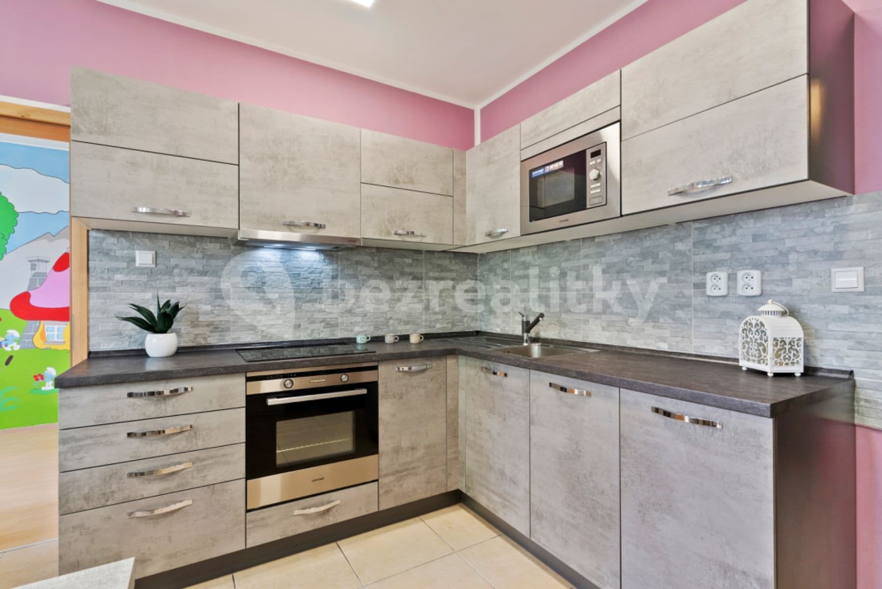 Pronájem bytu 3+1 83 m², Nádvorní, Liberec, Liberecký kraj Pronájem bytu 3+1 83 m², Nádvorní, Liberec, Liberecký kraj