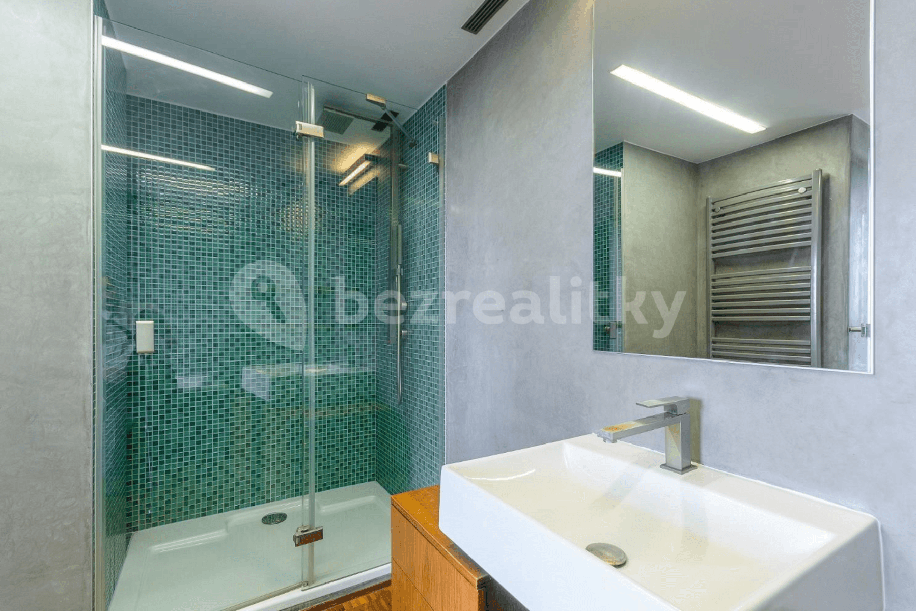 Pronájem bytu 1+kk 114 m², Křížová, Praha, Praha Pronájem bytu 1+kk 114 m², Křížová, Praha, Praha