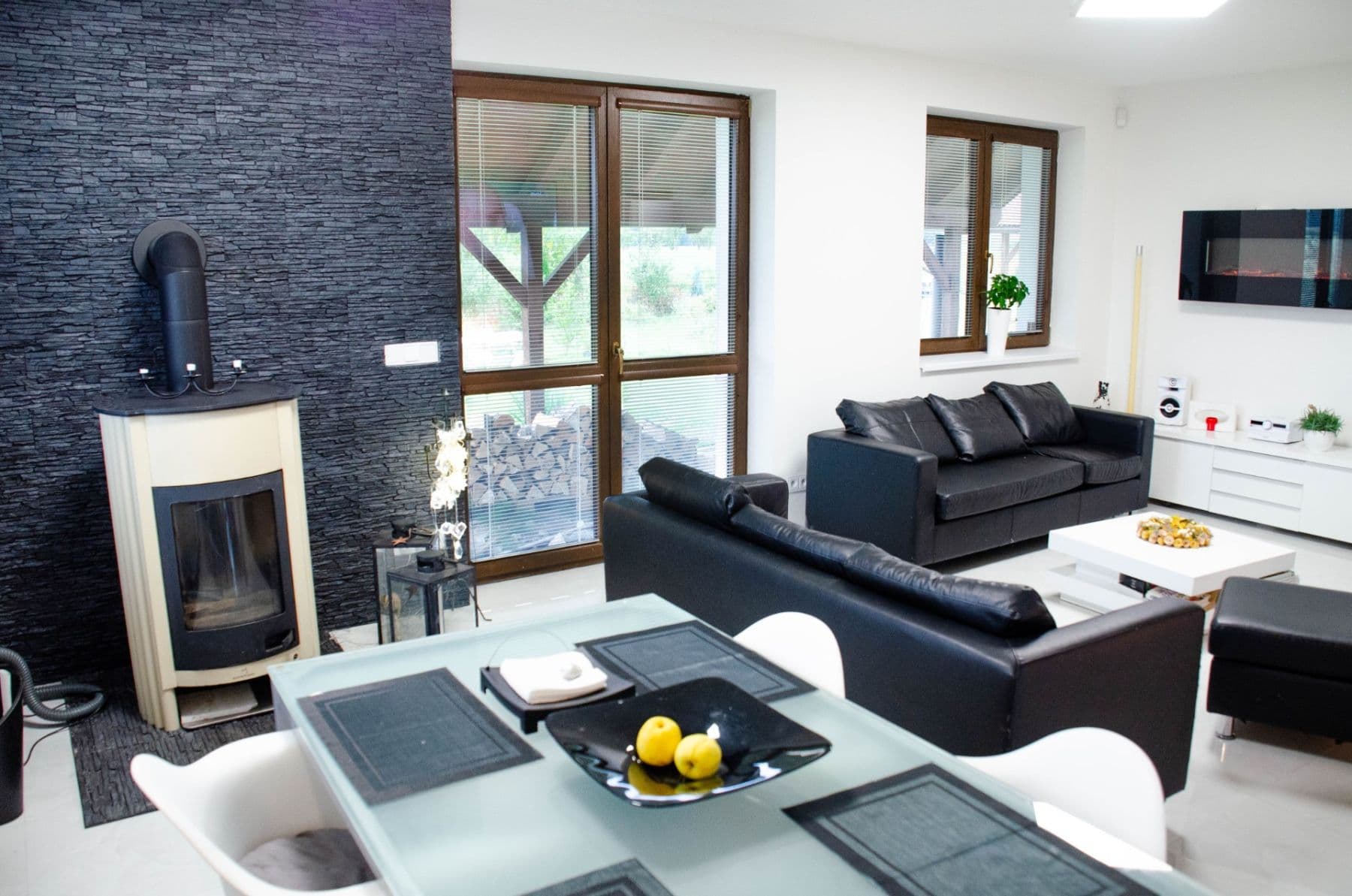 Prodej domu 320 m², pozemek 2.223 m², Horčápsko, Středočeský kraj Prodej domu 320 m², pozemek 2.223 m², Horčápsko, Středočeský kraj