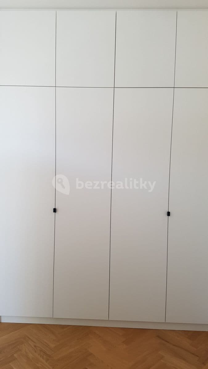 Pronájem bytu 1+1 52 m², Charlese de Gaulla, Praha, Praha Pronájem bytu 1+1 52 m², Charlese de Gaulla, Praha, Praha