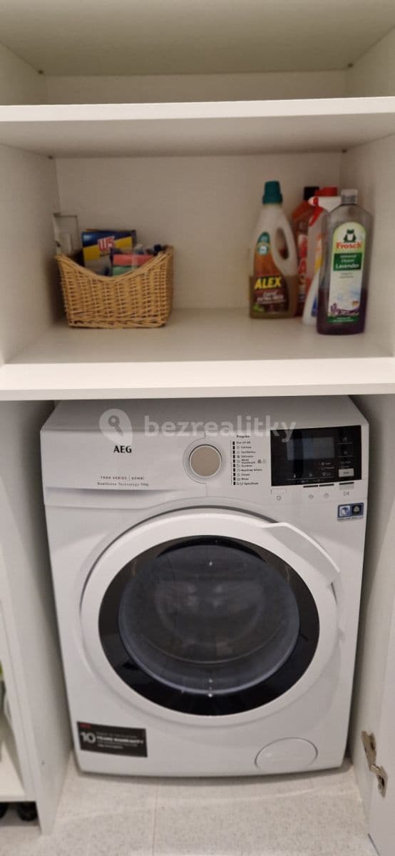 Pronájem bytu 1+1 52 m², Charlese de Gaulla, Praha, Praha Pronájem bytu 1+1 52 m², Charlese de Gaulla, Praha, Praha