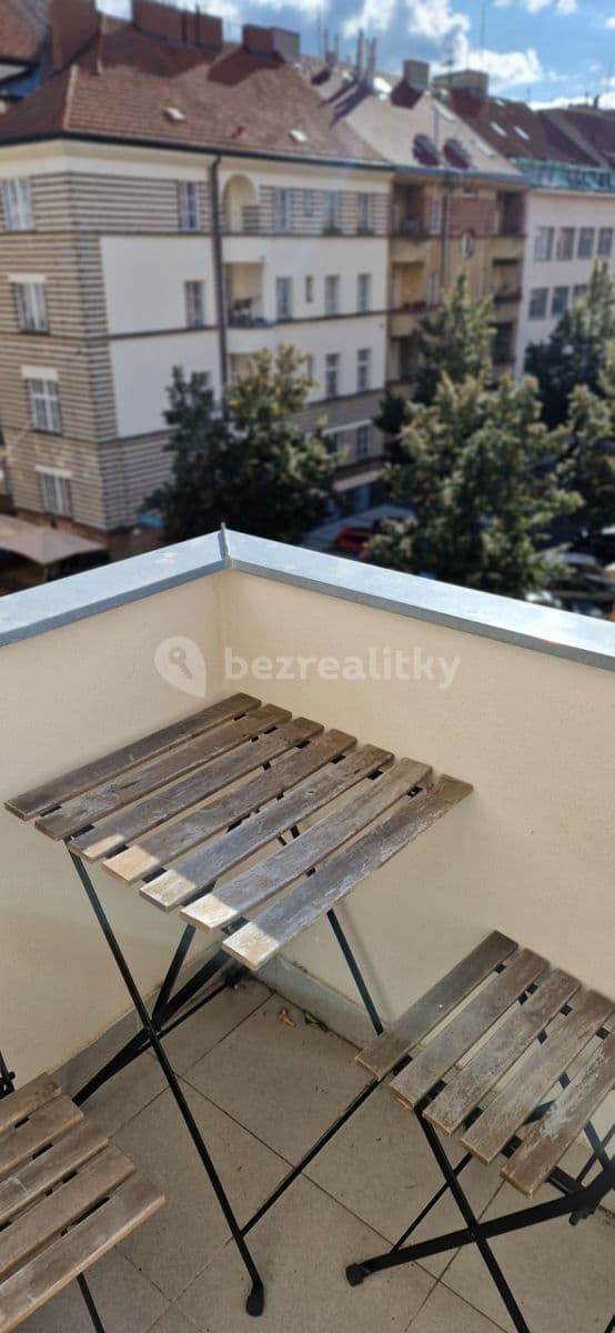 Pronájem bytu 1+1 52 m², Charlese de Gaulla, Praha, Praha Pronájem bytu 1+1 52 m², Charlese de Gaulla, Praha, Praha
